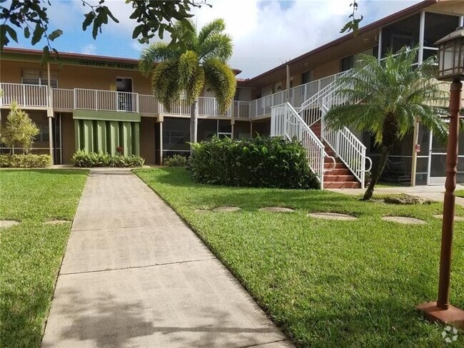 Building Photo - 411 S Crescent Dr Unit 104 Rental
