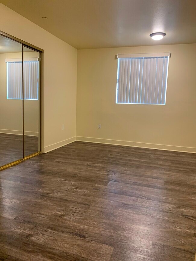 Photo - 1417 W 81st St Unidad 1417