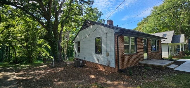 Photo - 609 N Rhyne St