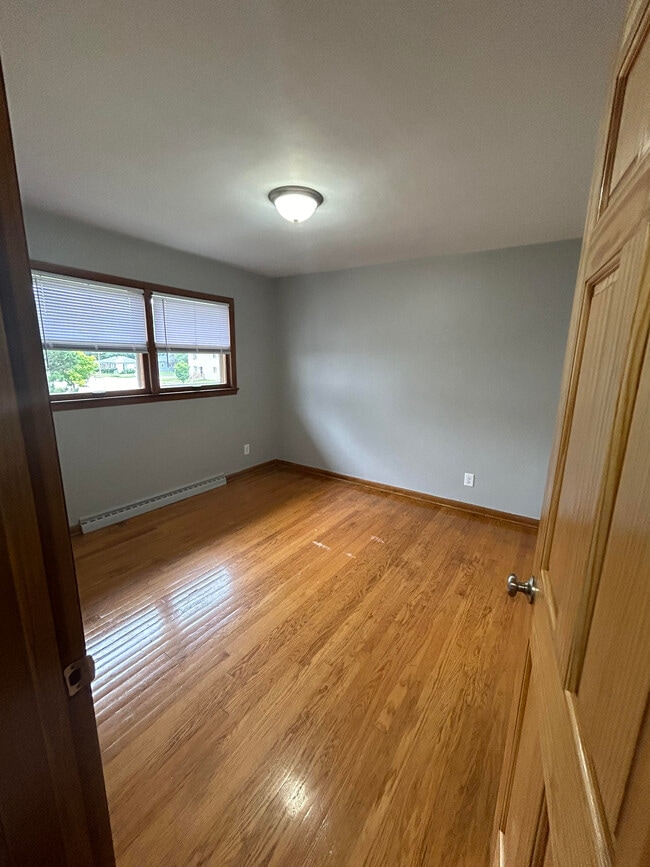 Photo - 5732-5734w villard ave Unit 2