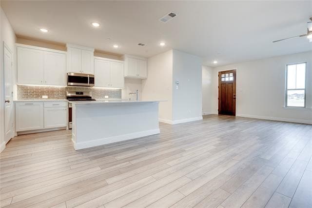 Photo - 13027 Makers Dr