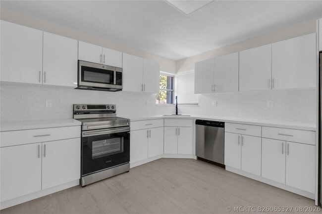 Photo - 200 NW 33rd Terrace