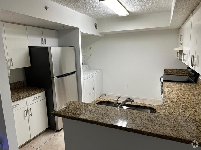 Building Photo - 9625 NW 1st Ct Unit 103 Rental