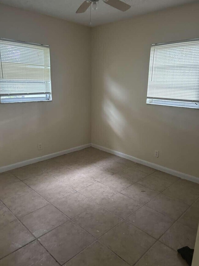 Photo - 3370 NW 8th Pl