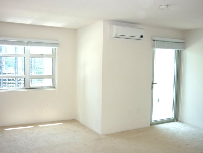 Photo - 801 South St