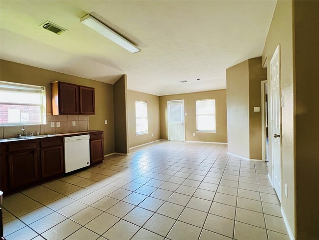 Photo - 7523 Blossommist Ln