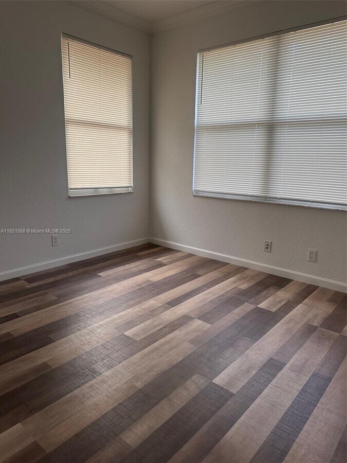 Photo - 1831 Mariners Ln