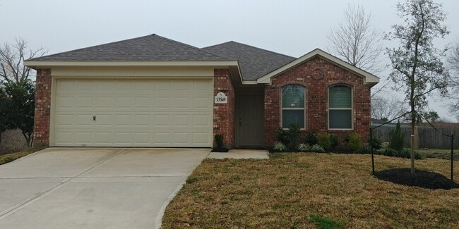 Building Photo - 13349 Bunker Hill Dr