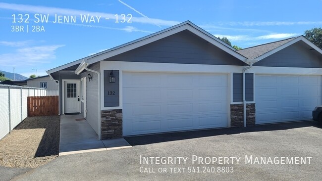 Building Photo - 132 SW Jenn Way Unit 132 Rental