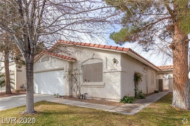 Building Photo - Silverado Ranch Stunning 1 story home.