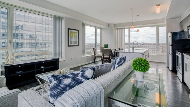 Photo - 505 Congress St Unidad PH2007