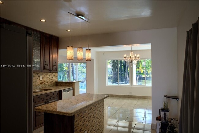 Photo - 301 SW 5th St
