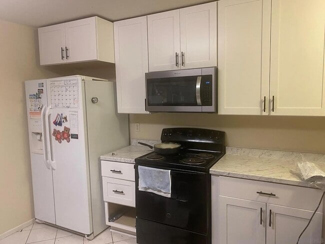 Building Photo - 8181 Jade Coast Rd Rental