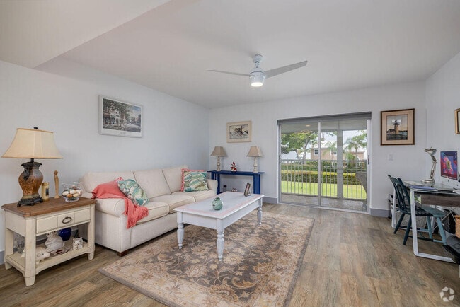 Building Photo - 18081 SE Country Club Dr Unit 8 Rental