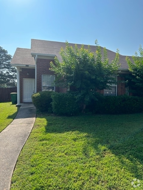 Building Photo - 6214 Summerhill Pl Rental