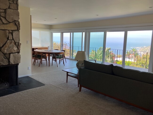 Sala de estar/Comedor - 237 Notteargenta Rd