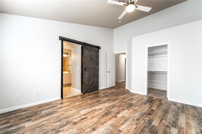 Building Photo - 325 Waterwheel Falls Dr