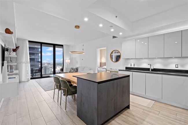 Photo - 1010 Brickell Ave Unit 4009