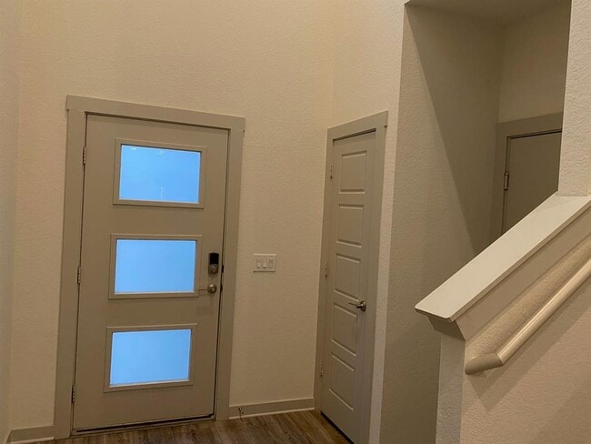 Photo - 121 Parryi Cove