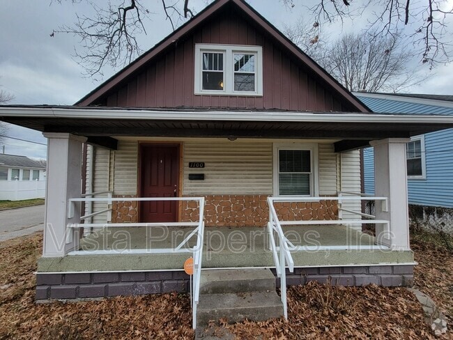 Building Photo - 1100 W Whitney Ave Rental