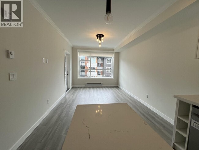 Photo - 12143-12223 223 St Unit 512