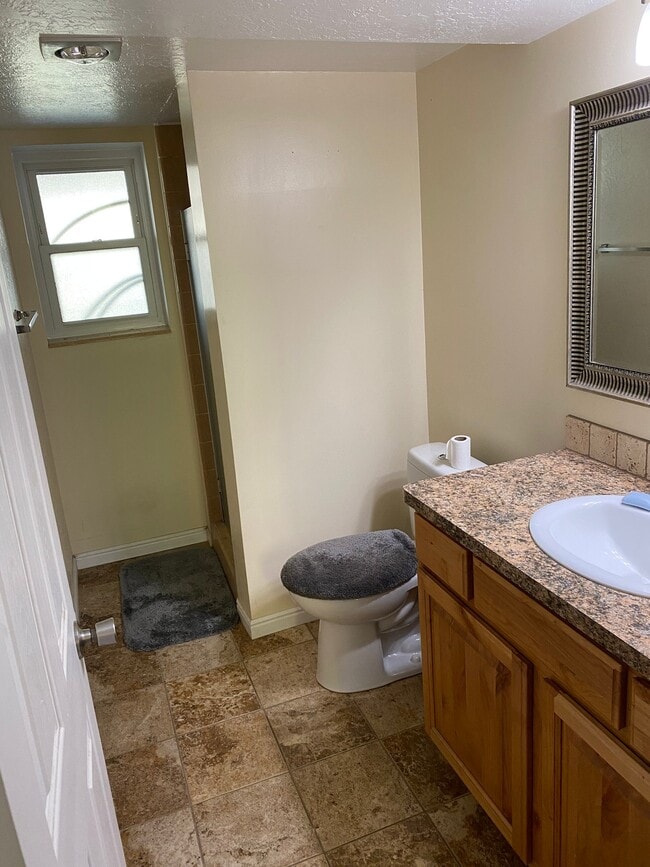 Photo - 5936 S 2550 W
