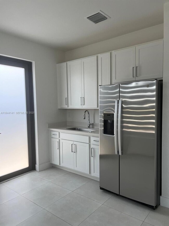 Photo - 1840 SW 144th Ave Unit Apt