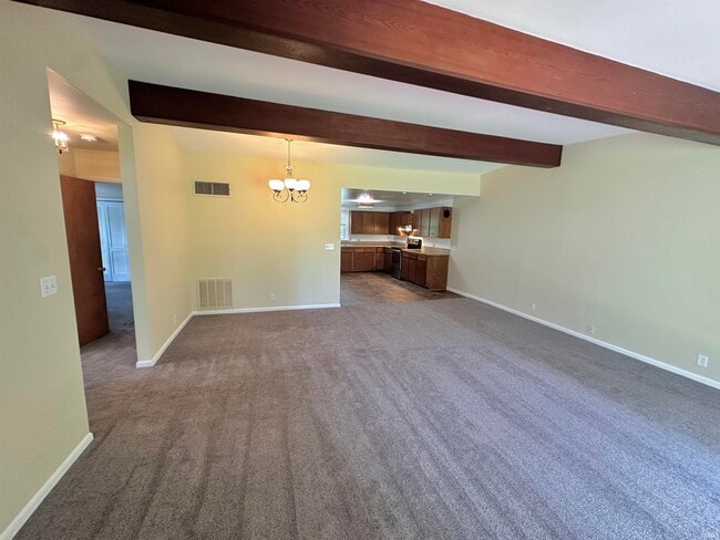 Photo - 1119 SE Riverside Dr
