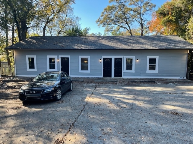 Building Photo - Curio Unit B