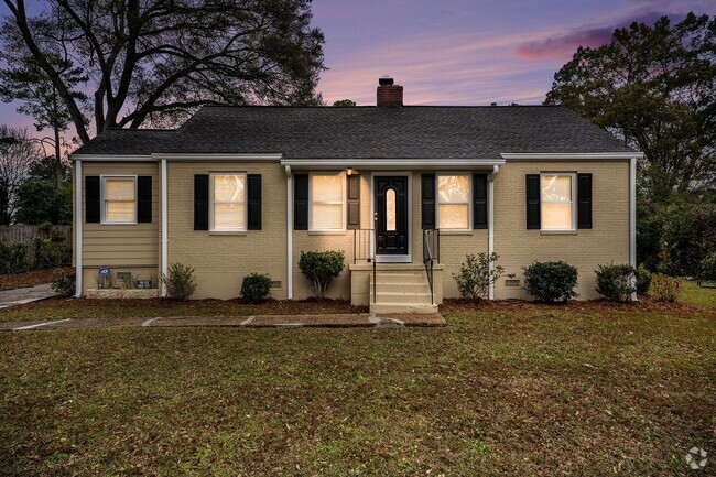 Building Photo - 3 bedroom 2 Bath Decatur Bungalow Rental