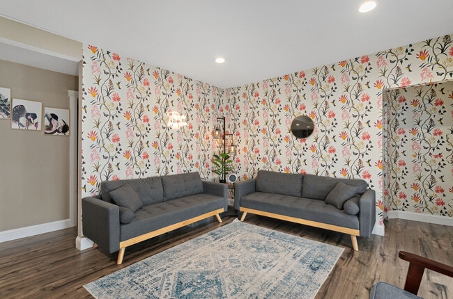 Photo - 23600 NE 10th Ave