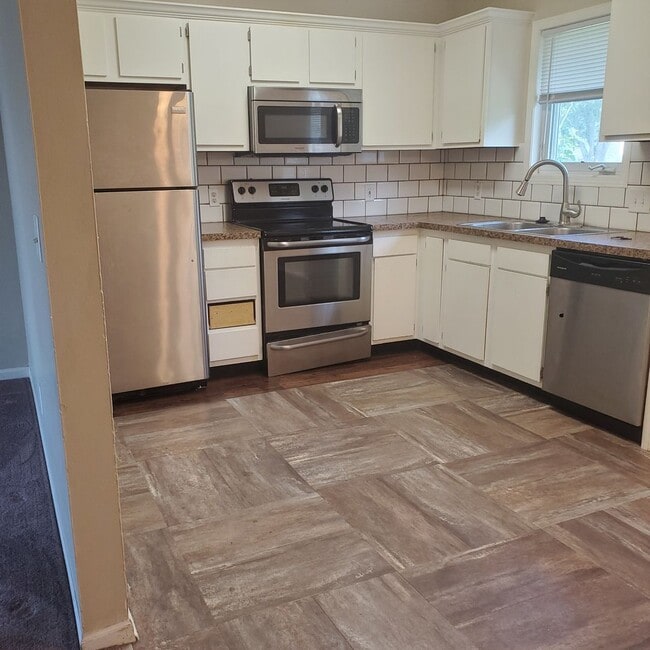 Photo - 4 Bedroom 2 bath Ranch Home, with two stall garage, finished basement, in NW Lincoln.