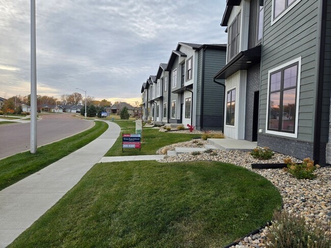 Photo - Cherry Lake Village Town Home