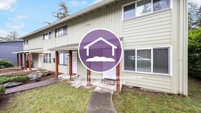 Building Photo - 1100 SW Harrier Cir Unit #3[21003589]