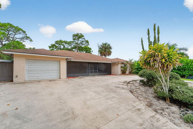 Building Photo - 14965 Palmwood Rd Rental