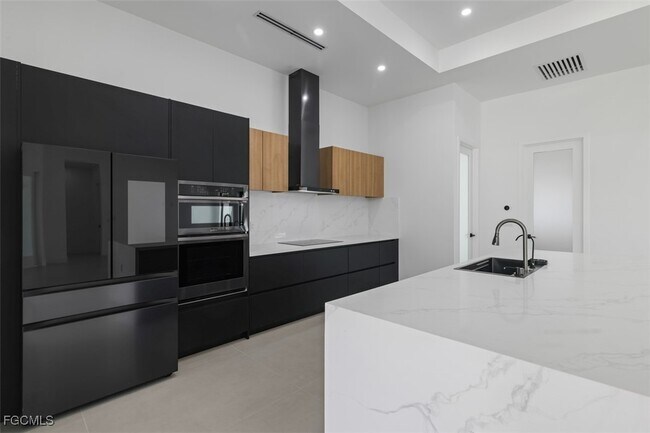 Photo - 4333 SW 16th Pl