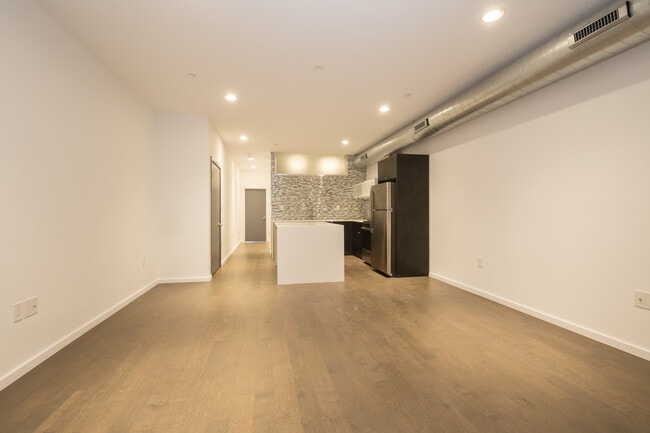 Building Photo - 1211 N 5th St