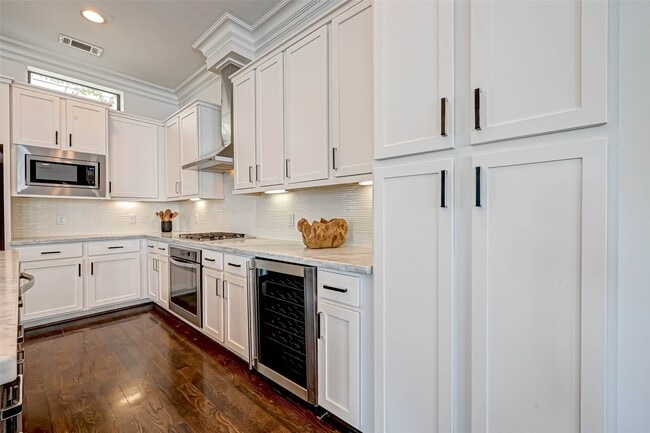 Photo - 2516 Bevis St