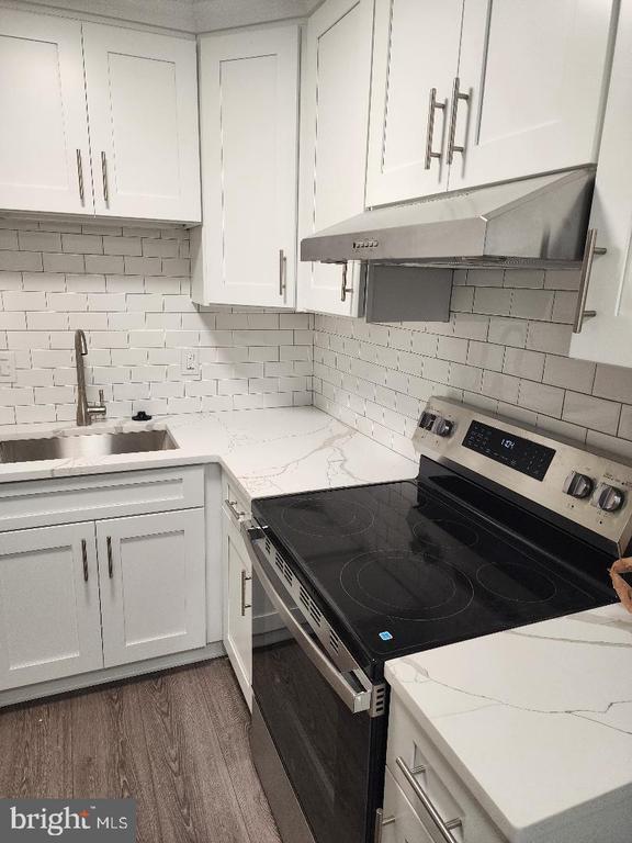 Photo - 205 E Cornell Dr