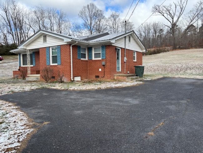 Photo - 1485 Milligan Hwy