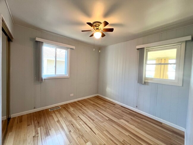 Photo - 508 S Lake St