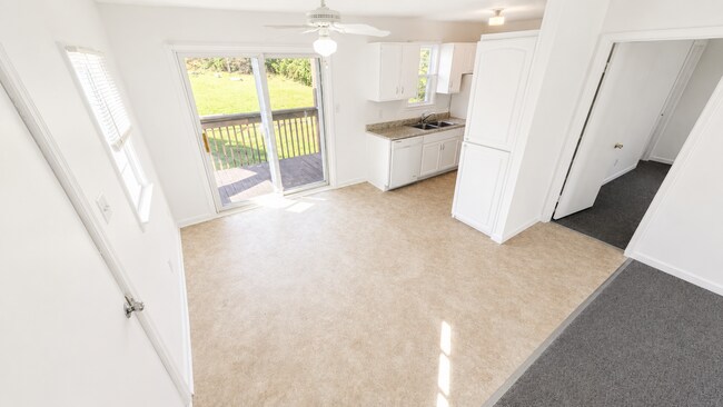 Photo - Cedar Hill Cir - Duplex Unit Cedar Hill Cir - Apt B