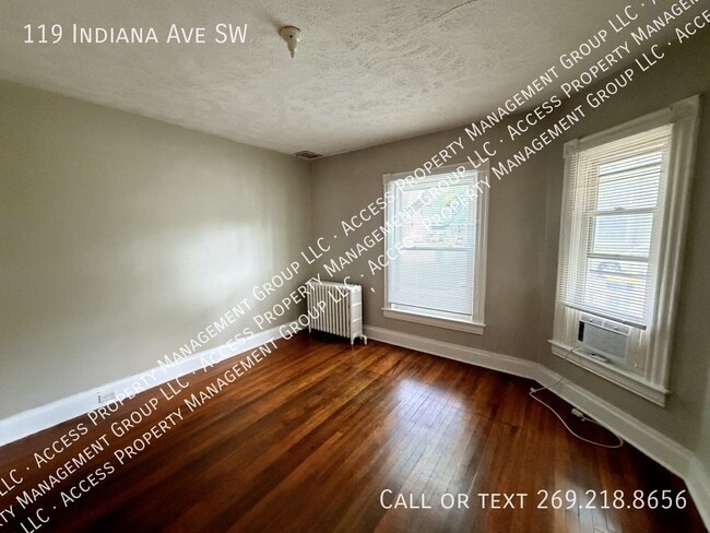 Photo - 119 Indiana Ave SW