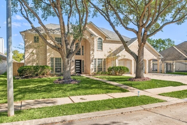 Photo - 14910 Lake Woodbridge Ct