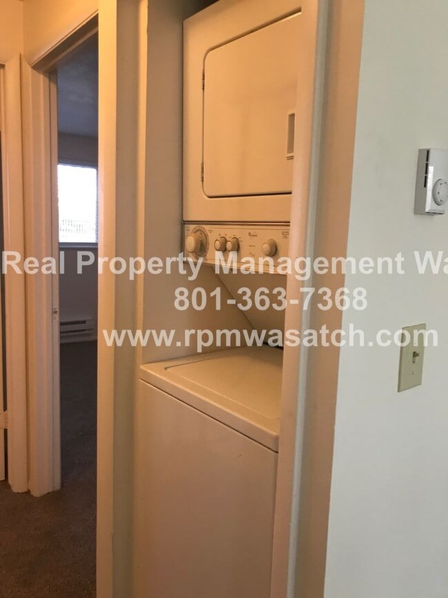 Photo - Check out This Cute 2 Bedroom 1 Bath SLC C...