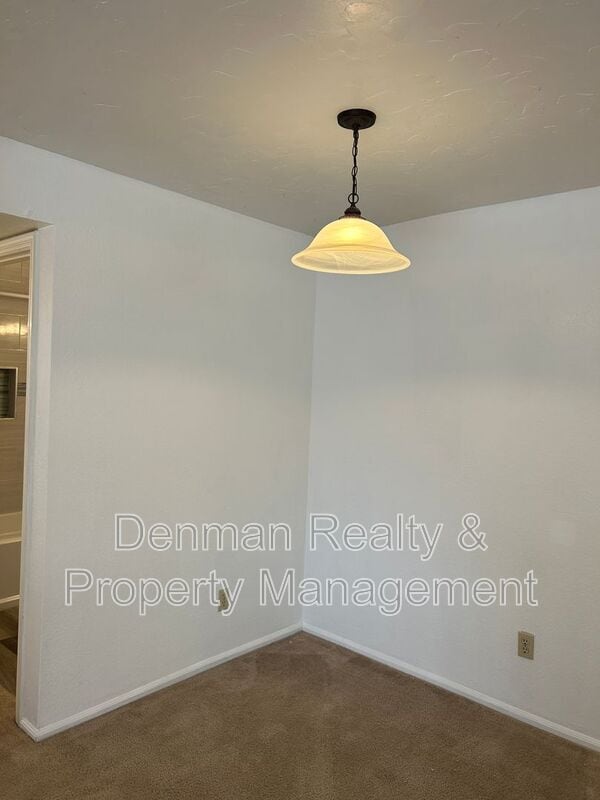 Photo - 533 W Guadalupe Rd