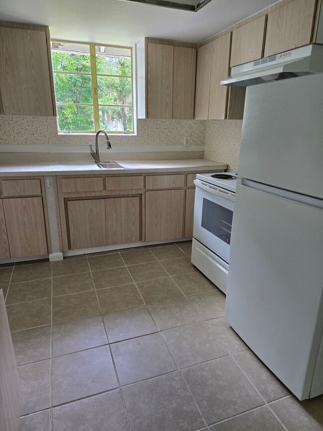 Photo - Adorable 2/1 House near Downtown Inverness!!!