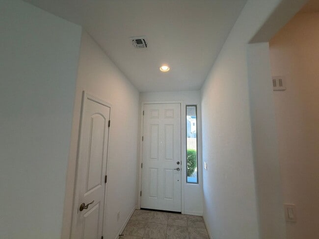 Photo - 14418 W Cottontail Ln