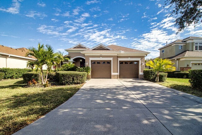 Photo - Furnished 3 Bedroom 2 bath POOL home in ga...