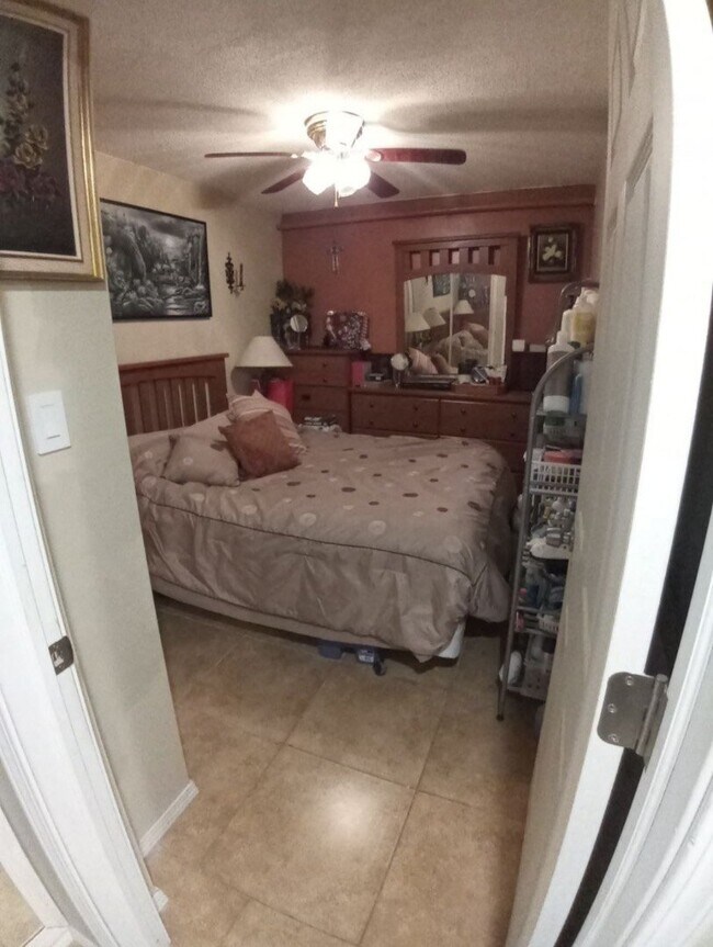 7068 N Sheridan Rd Unit 1G